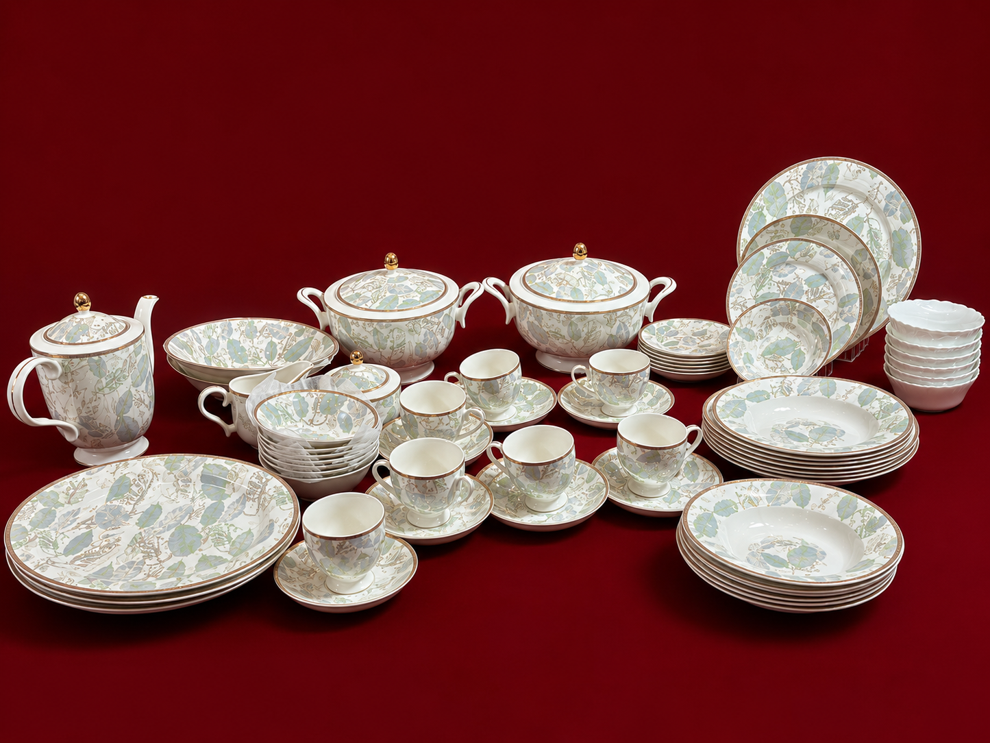 61-Piece Luxury Bone China Dinner Set