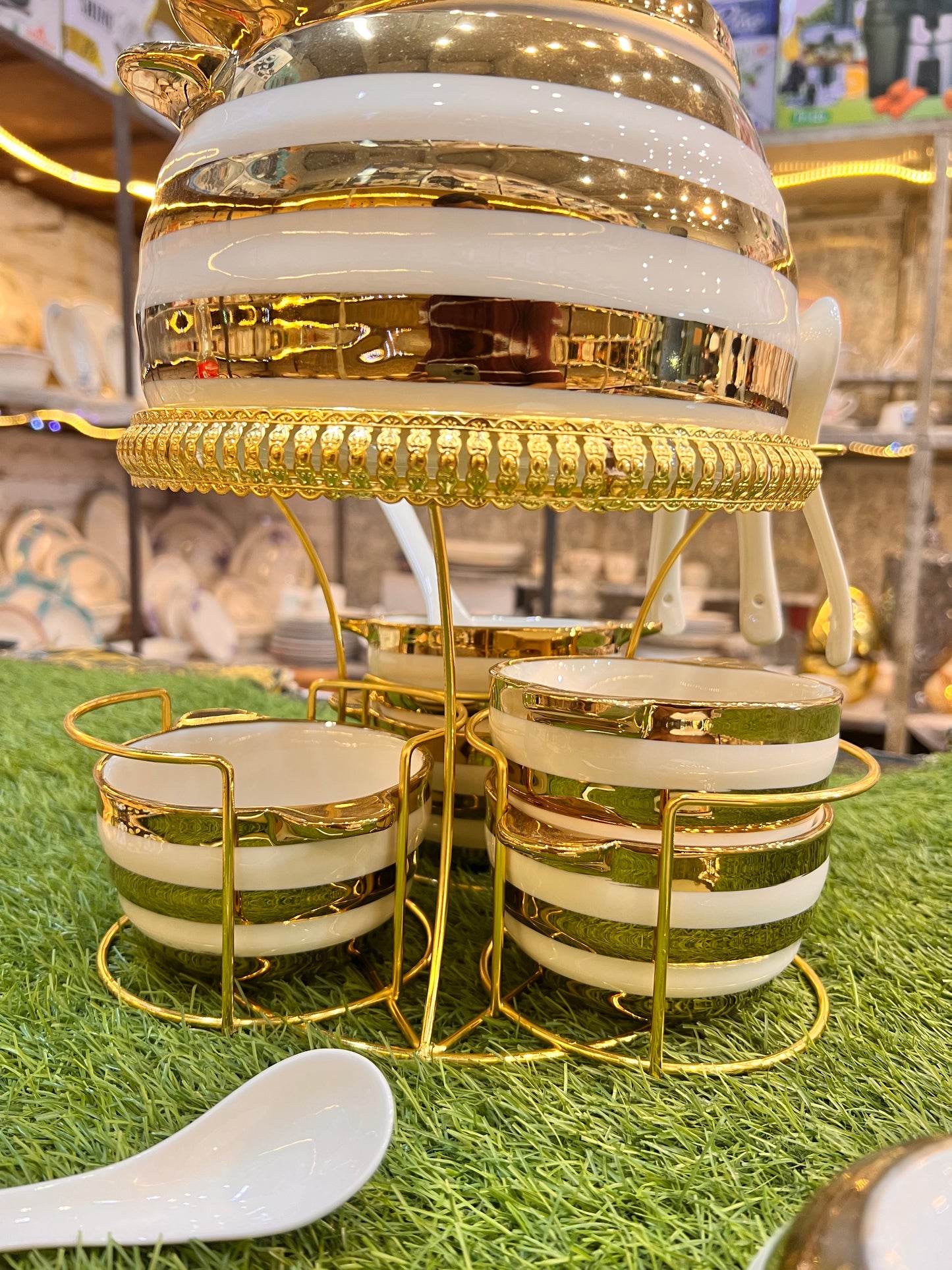 14 piece Luxury Soup set with stand.
