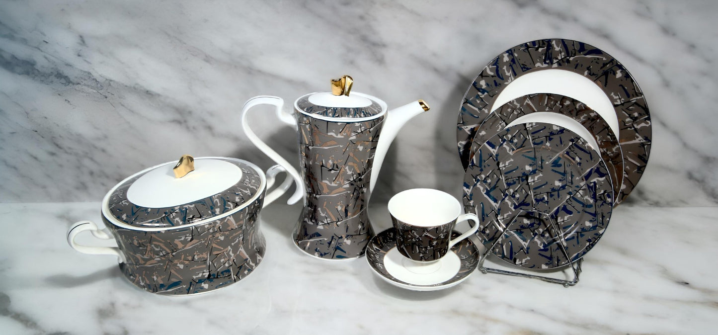 Fine bone china dinnerset 61 pc.