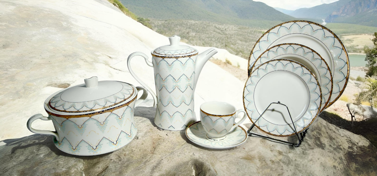 Fine bone china dinnerset 61 pc - 8 person serving.