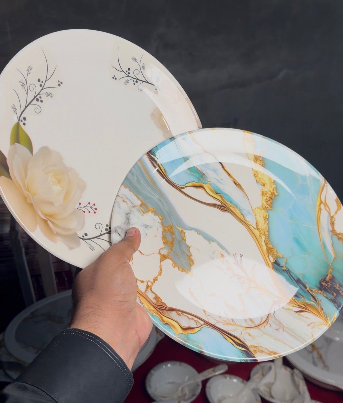 72 Piece Complete Melamine dinnerset 8 Person Serving